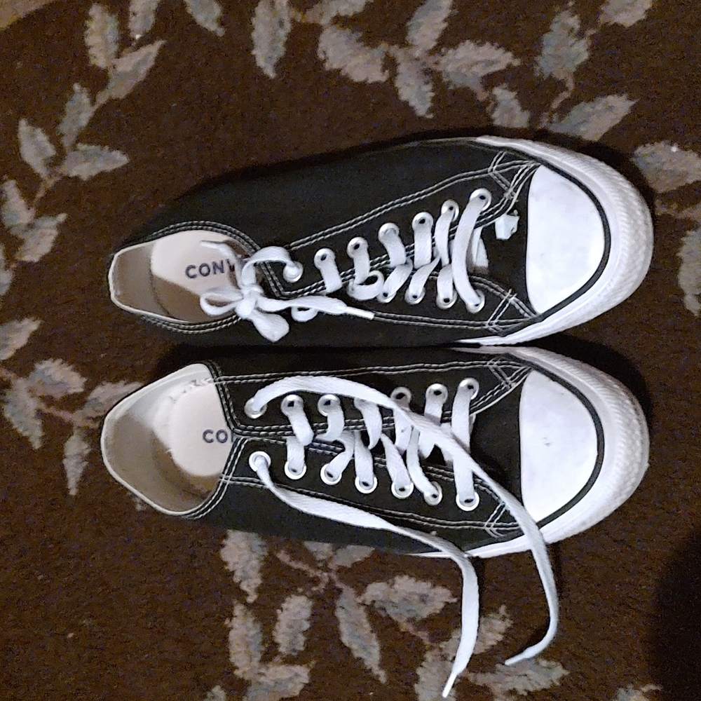 converse shoes